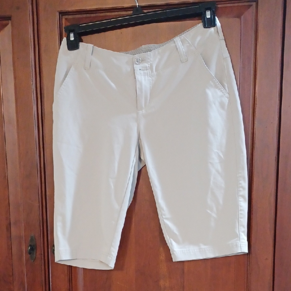 Women's Classic Cream Bermuda Shorts